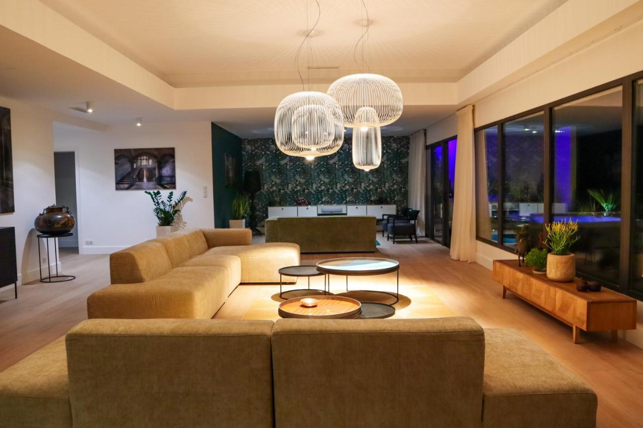 Caladea Locations De 5 Etoiles, Piscine Chauffee Porto-Vecchio (Corsica)